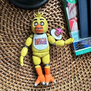 FUNKO “Chica” Cupcake 2016 FNAF Five Nights at Freddy’s 5.5” Articulated Figure